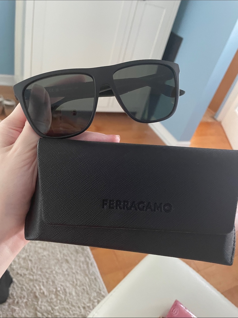 New unisex Ferragamo sunglasses with original case
